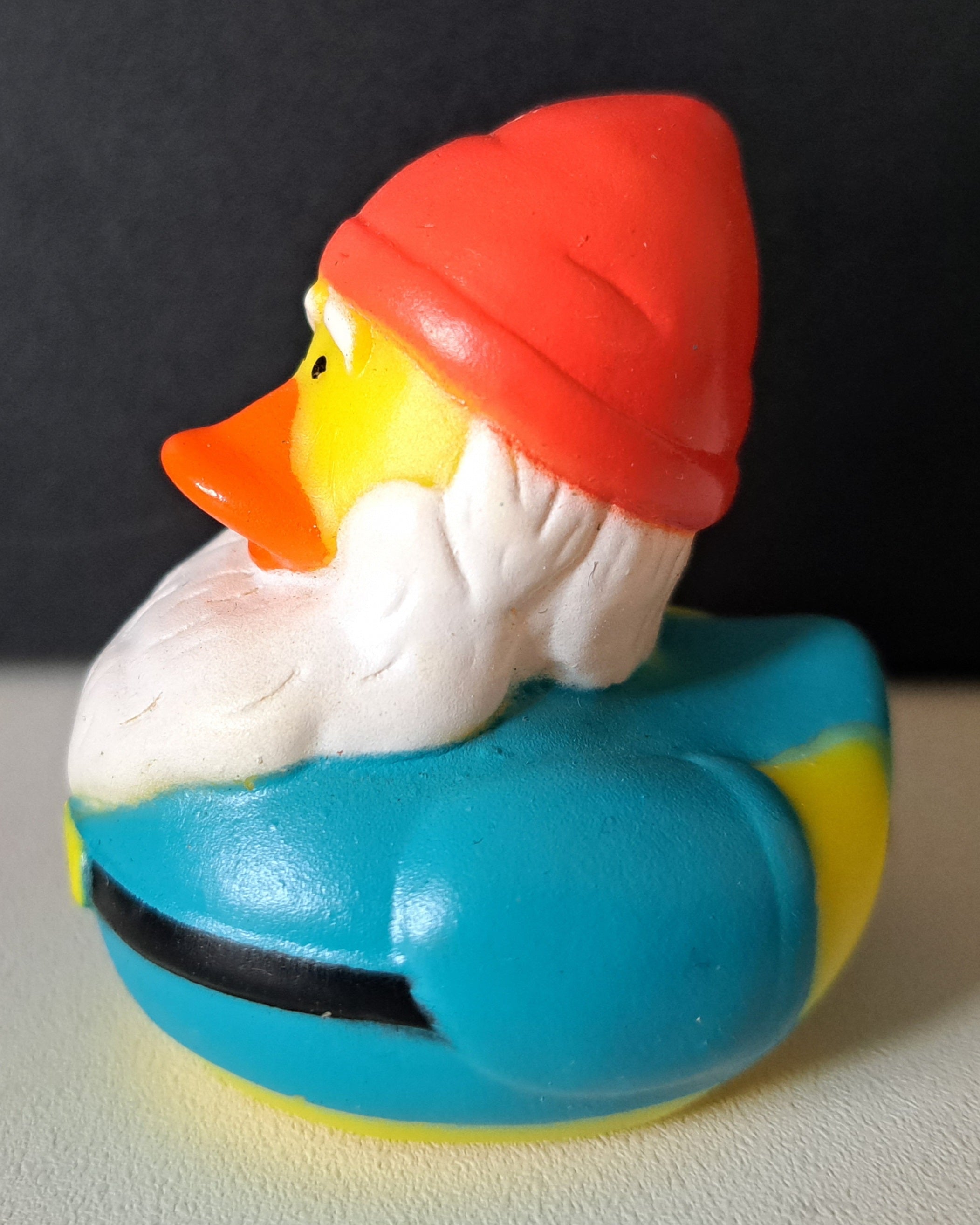 Gnome/Dwarf Duck - red hat