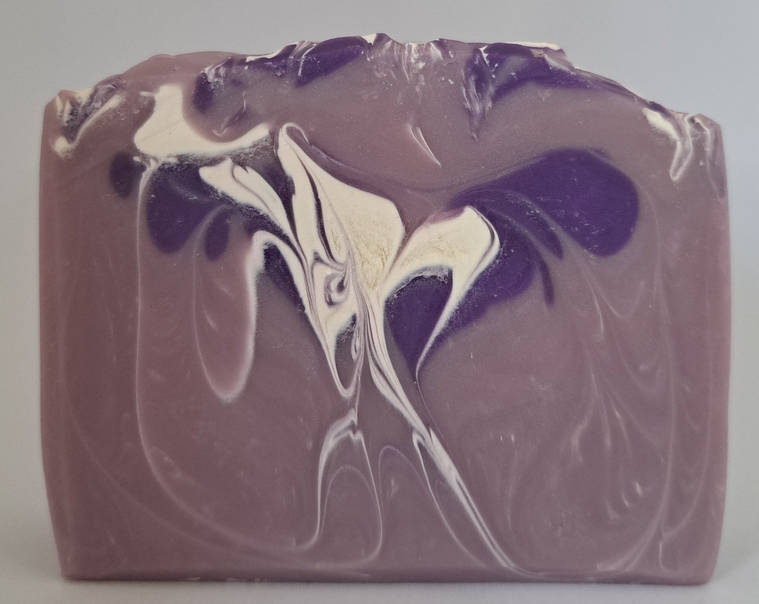 LAVENDER EO - Hand-made Cold-process Soap